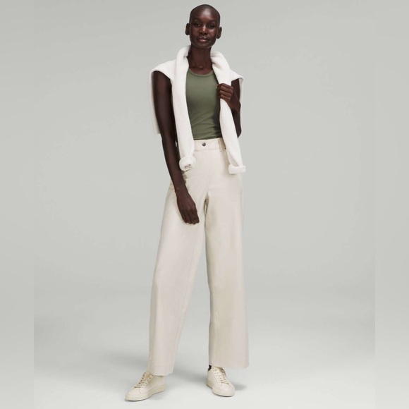 Lululemon City Sleek 5 Pocket High-Rise Wide Leg Pant - size 25 - Picture 1 of 5